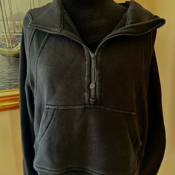 Women’s Extra Small Lululemon quarter-zip hoodie. - Picture 4 of 4
